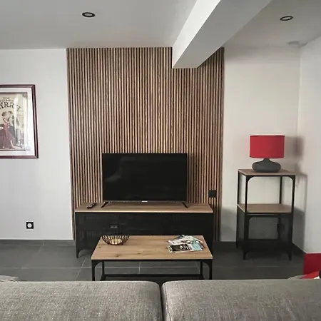 Cosy Pour 2 Personnes A טוייר